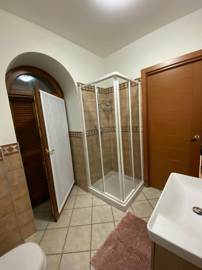Casa Del Corso Apartment Intra Luaran gambar