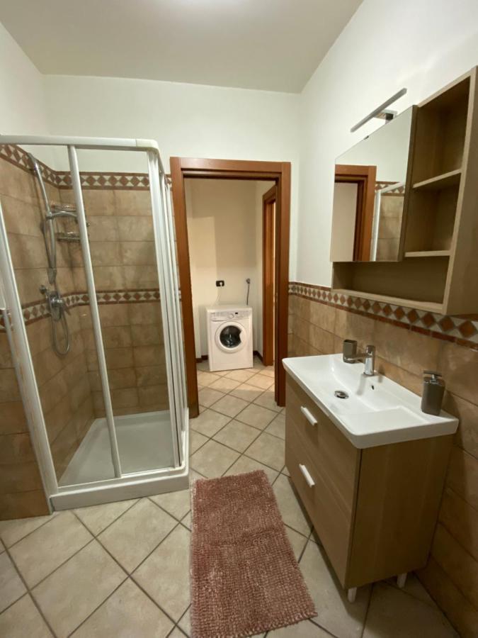 Casa Del Corso Apartment Intra Luaran gambar