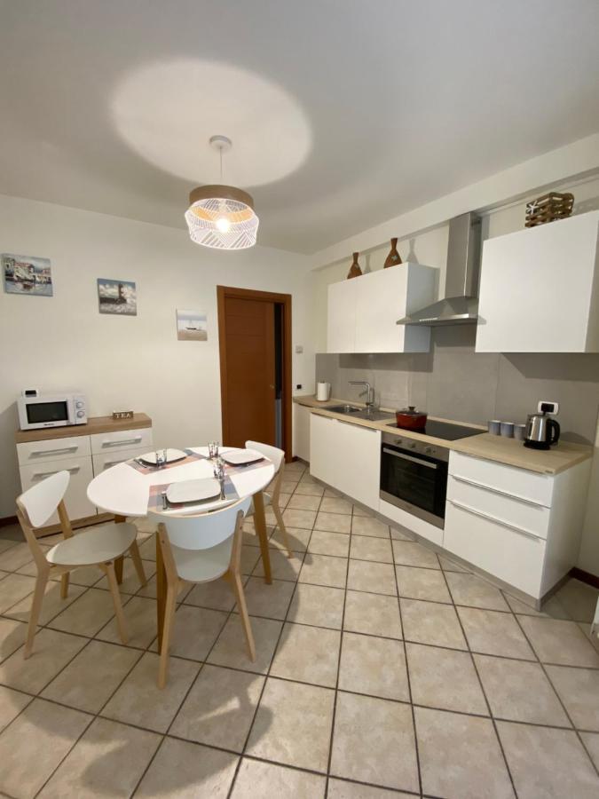 Casa Del Corso Apartment Intra Luaran gambar